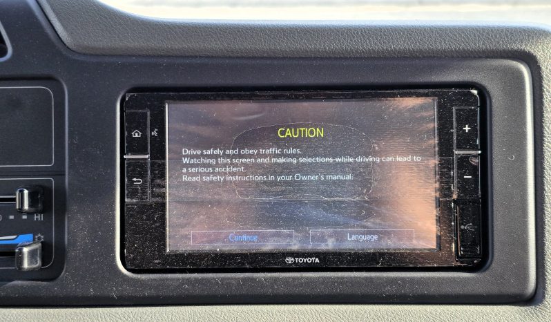 
								TOYOTA COASTER DIESEL 4.0 MT – AUTO DOOR – 23 SEATER – 3 POINT BELT – 2025 MODEL – WHITE full									