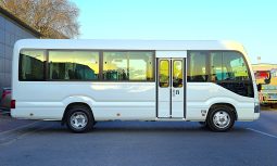 
										TOYOTA COASTER PETROL 2.7 MT – AUTO DOOR – 23 SEATER – 2 POINT BELT – 2025 MODEL – WHITE  full									