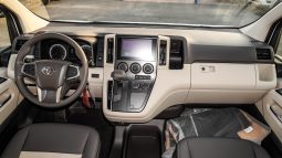 
										TOYOTA HIACE PETROL HIGHROOF 3.5 AUTO GL full									