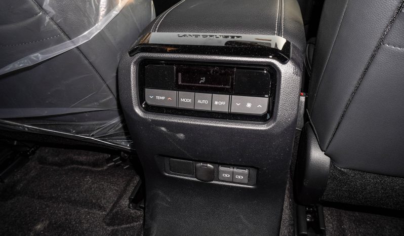 
								TOYOTA PRADO 2.7 TXL LIMITED – BLACK full									