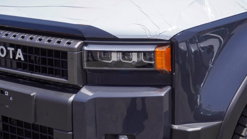 TOYOTA PRADO DIESEL 2.8T ADVENTURE – SUNROOF – BLACK INSIDE BLACK