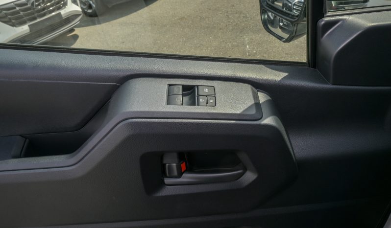 
								TOYOTA HIACE HIGHROOF PETROL MANUAL 3.5 – AL FUTAIM – 2025 MODEL -WHITE full									