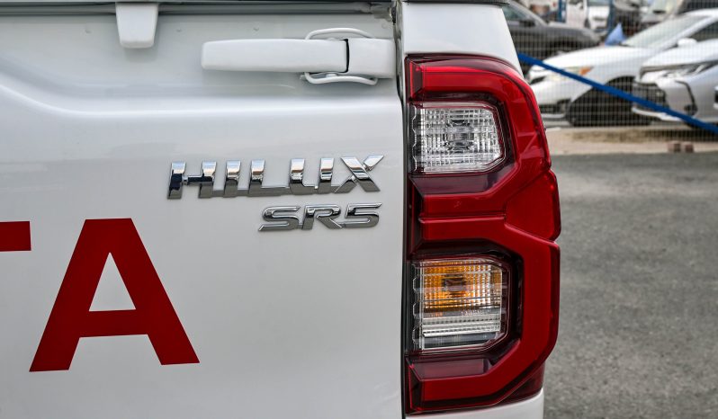 
								TOYOTA HILUX PETROL 2.7 GLX S – V full									