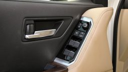 
										Toyota Land Cruiser LC300 GXR 4.0L V6 Petrol full									