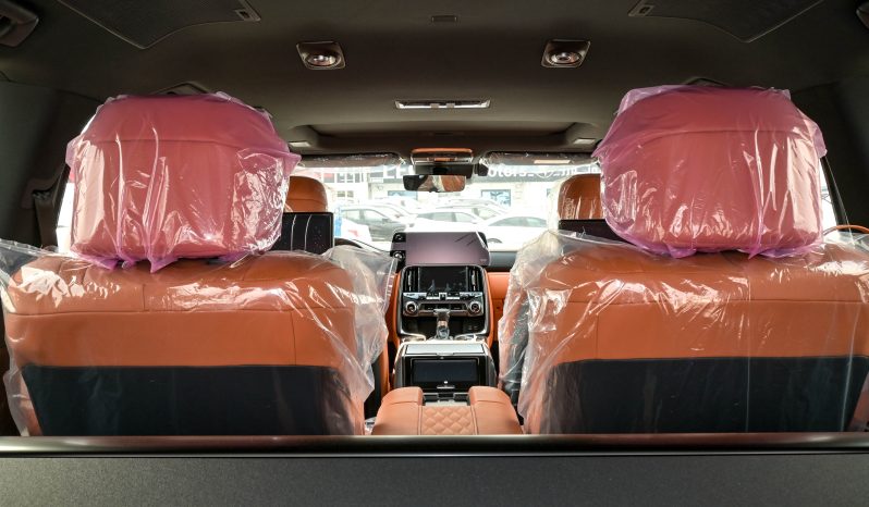 
								LEXUS LX600 – VIP full									