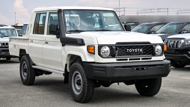 TOYOTA LC79 4.2 DC – MT – DIESEL –  STANDARD