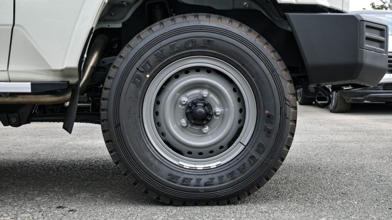 TOYOTA LC79 4.2 DC – MT – DIESEL –  STANDARD