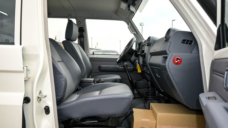 TOYOTA LC79 4.2 DC – MT – DIESEL –  STANDARD