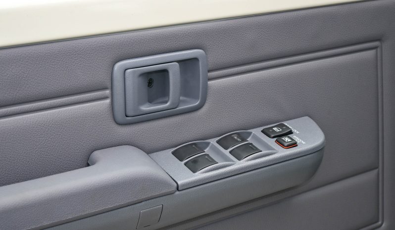 
								TOYOTA LC79 4.2 DC – MT – DIESEL –  STANDARD full									