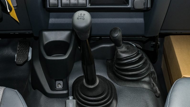 TOYOTA LC79 4.2 DC – MT – DIESEL –  STANDARD