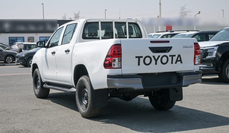 
								TOYOTA HILUX PETROL 2.7L – MANUAL – WIDE CABIN – WHITE INSIDE BLACK full									