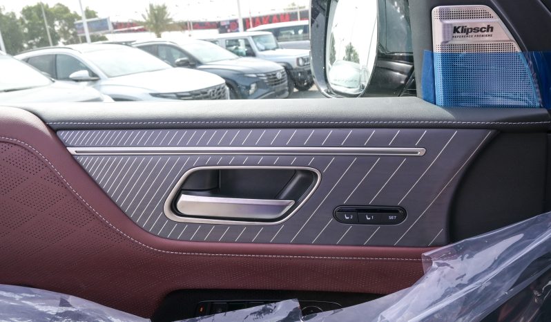 
								INFINITI AUTO GRAPH PETROL 3.5L – 2025 MODEL – BLACK INSIDE TAN full									