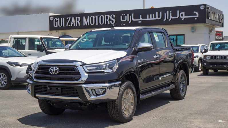 TOYOTA HILUX PETROL DOUBLE CABIN 2.7 – MT – FULL OPTIONS – 2025 – BLACK INSIDE BLACK