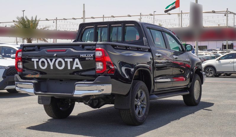 
								TOYOTA HILUX PETROL DOUBLE CABIN 2.7 – MT – FULL OPTIONS – 2025 – BLACK INSIDE BLACK full									