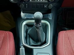 
										TOYOTA HILUX DIESEL 2.4 DOUBLE CABIN – MT – HIGH OPTIONS – PUSH START – 2025 – WHITE INSIDE RED – NON GCC full									