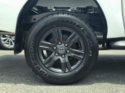 
										TOYOTA HILUX DIESEL 2.4 DOUBLE CABIN – MT – HIGH OPTIONS – PUSH START – 2025 – WHITE INSIDE RED – NON GCC full									