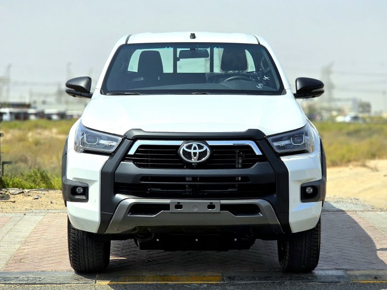 HILUX ADVENTURE PETROL 4.0L – FULL WITH COMPRESSOR – WHITE INSIDE BLACK – OMANI