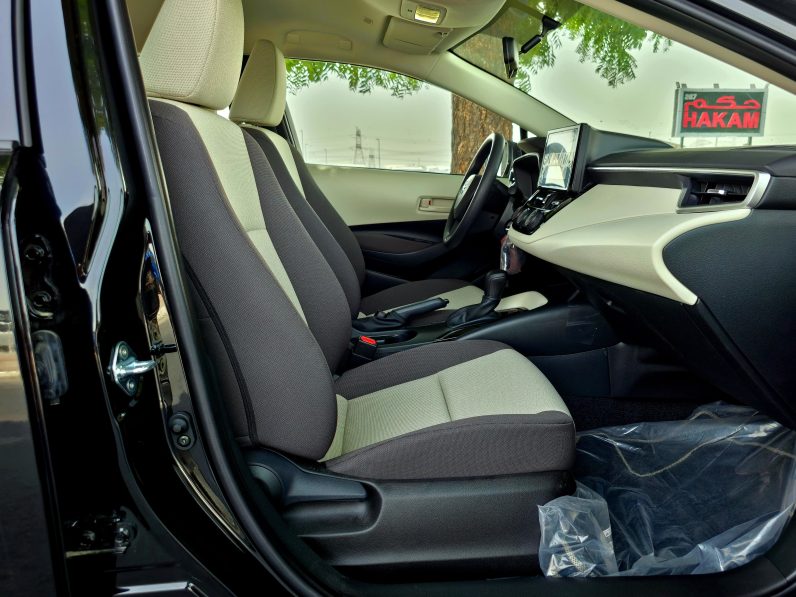 TOYOTA COROLLA 1.6L XLI – BASIC – 2025 MODEL – BLACK INSIDE BEIGE – OMANI