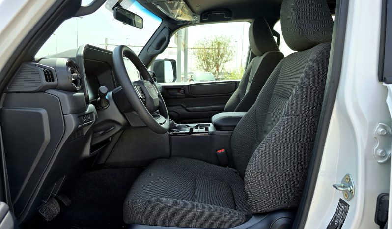 
								TOYOTA PRADO PETROL 2.4T – URBAN – E – FULLY BASIC – 2025 MODEL – WHITE INSIDE BLACK – OMANI full									