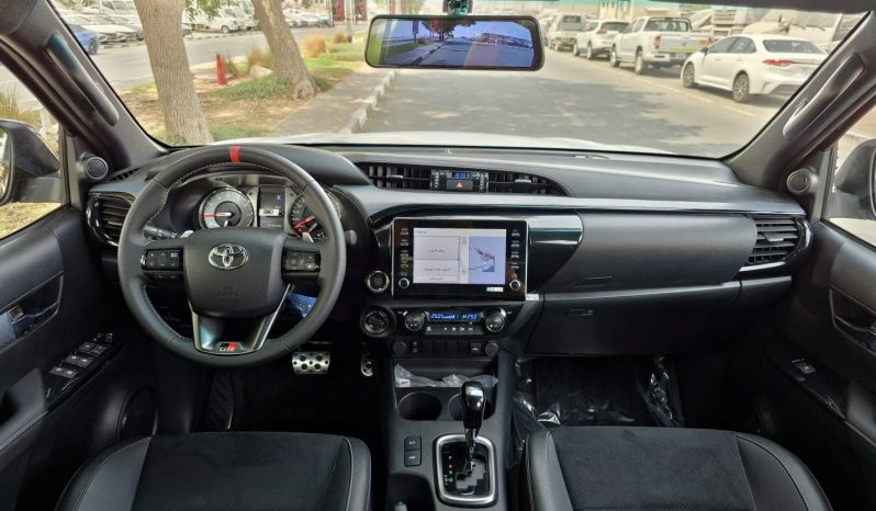 
								TOYOTA HILUX GR -S PETROL 4.0 – DIGITAL MIRROR – FULL OPTIONS – 2025 MODEL – BLACK INSIDE BLACK – OMANI full									