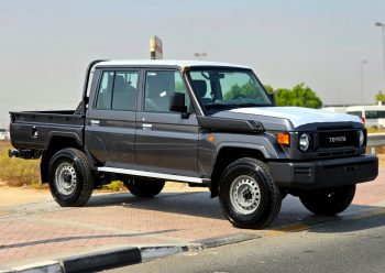 LC79 DC PETROL 4.0 AT – DIFF LOCK – STD – 2025 MODEL – GRAY INSIDE GRAY – OMANI