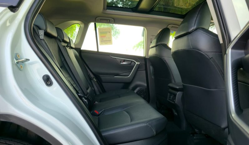 
								TOYOTA RAV4 2.5 HEV – LIMITED OPTION – WITHOUT RADAR – 2025 MODEL – WHITE INSIDE BLACK – YEMEN SPECS full									