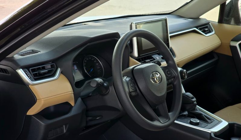 
								TOYOTA RAV4 2.5 HYBRID – XLE – G – MID OPTIONS – 2025 MODEL – WHITE INSIDE BEIGE – GCC SPECS full									
