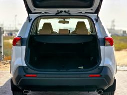 
										TOYOTA RAV4 2.5 HYBRID – XLE – G – MID OPTIONS – 2025 MODEL – WHITE INSIDE BEIGE – GCC SPECS full									