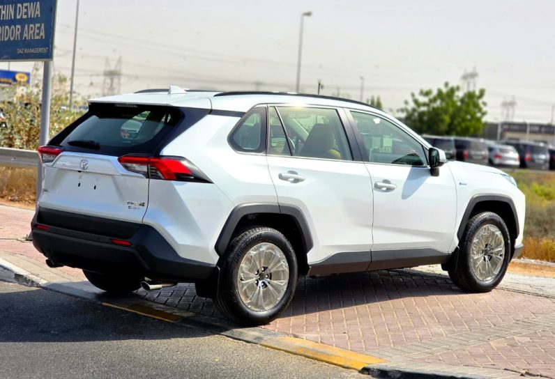 TOYOTA RAV4 2.5 HYBRID – XLE – G – MID OPTIONS – 2025 MODEL – WHITE INSIDE BEIGE – GCC SPECS