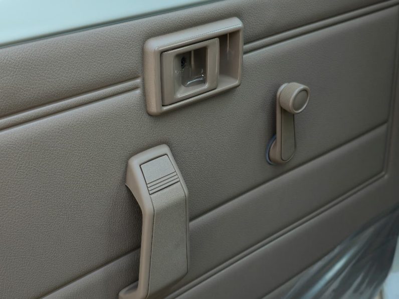 TOYOTA LC79 SINGLE CABIN DIESEL 2.8 MT – STD – E – MODEL 2025 – WHITE INSIDE BEIGE – GCC SPECS