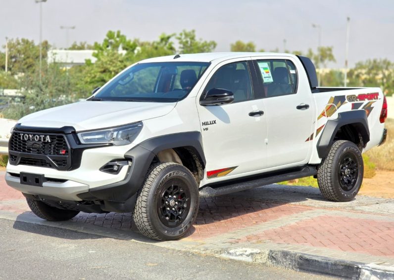 TOYOTA HILUX GR -S PETROL 4.0 – DIGITAL MIRROR – FULL OPTIONS – 2025 MODEL – WHITE INSIDE BLACK – GCC SPECS