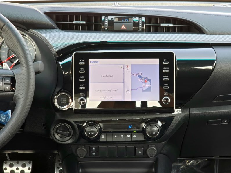 TOYOTA HILUX GR -S PETROL 4.0 – DIGITAL MIRROR – FULL OPTIONS – 2025 MODEL – WHITE INSIDE BLACK – GCC SPECS