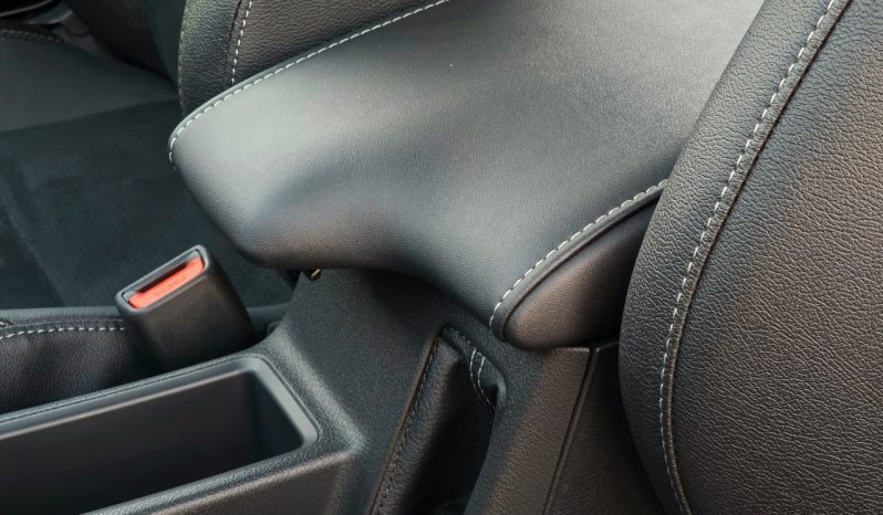 
								TOYOTA HILUX GR -S PETROL 4.0 – DIGITAL MIRROR – FULL OPTIONS – 2025 MODEL – WHITE INSIDE BLACK – GCC SPECS full									