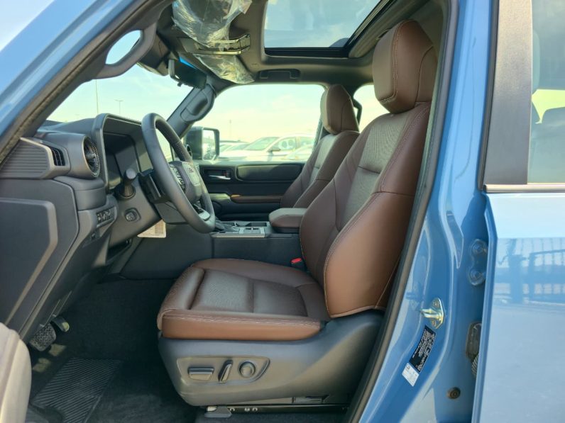 TOYOTA PRADO 2.4T PETROL – ADVENTURE HIGH PACKAGE – MEMORY SEATS – RADAR – HUD – 2025 MODEL – BLUE INSIDE BROWN