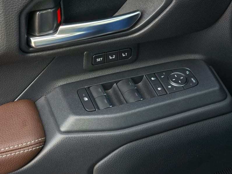 TOYOTA PRADO 2.4T PETROL – ADVENTURE HIGH PACKAGE – MEMORY SEATS – RADAR – HUD – 2025 MODEL – BLUE INSIDE BROWN