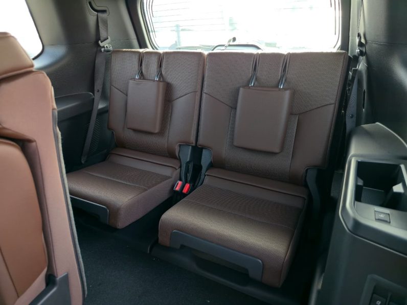 TOYOTA PRADO 2.4T PETROL – ADVENTURE HIGH PACKAGE – MEMORY SEATS – RADAR – HUD – 2025 MODEL – BLUE INSIDE BROWN