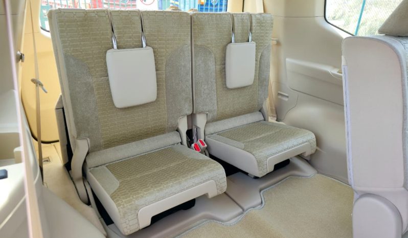 
								TOYOTA LC300 4.0L PETROL – GXR MID – SUNROOF – 18” A/W – 2025 MODEL – WHITE INSIDE BEIGE full									