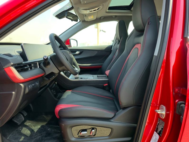 TIGGO 4 PRO – 1.5L – LUXURY SPECS – GCC – 2026 MODEL – RED INSIDE BLACK/RED – GCC SPECS